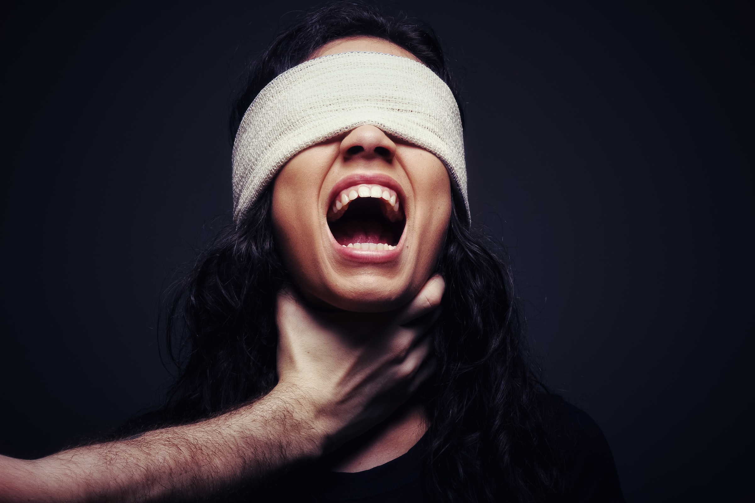 Dreams Of Being Paralyzed Or Unable To Speak? Here’s What They Mean & How To Stop Them